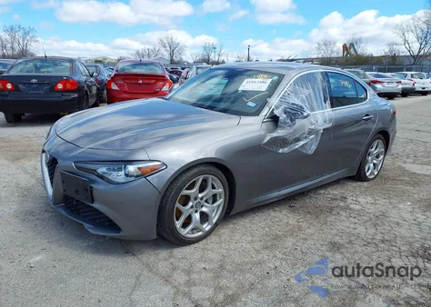 2018 Alfa Romeo Giulia Ti Rwd z USA, uszkodzony, nr VIN ZARFAECNXJ7589715